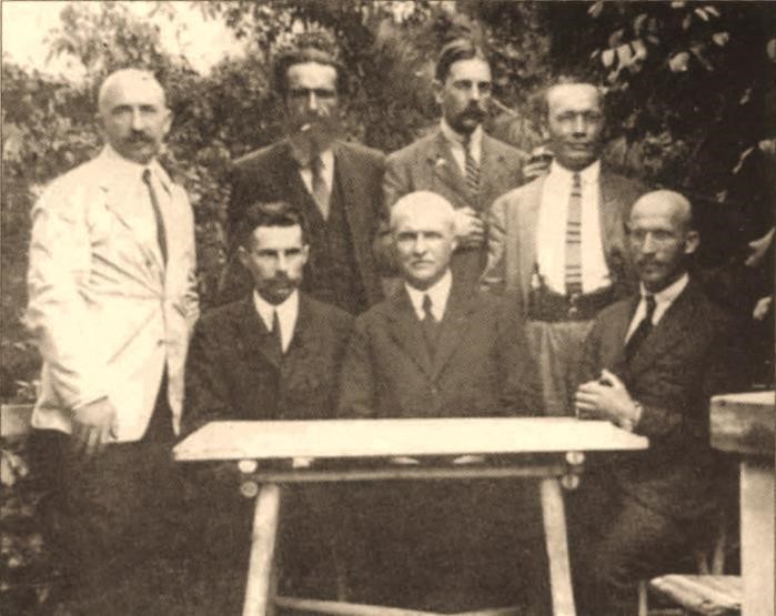 Члени Українського союзу хліборобів-державників